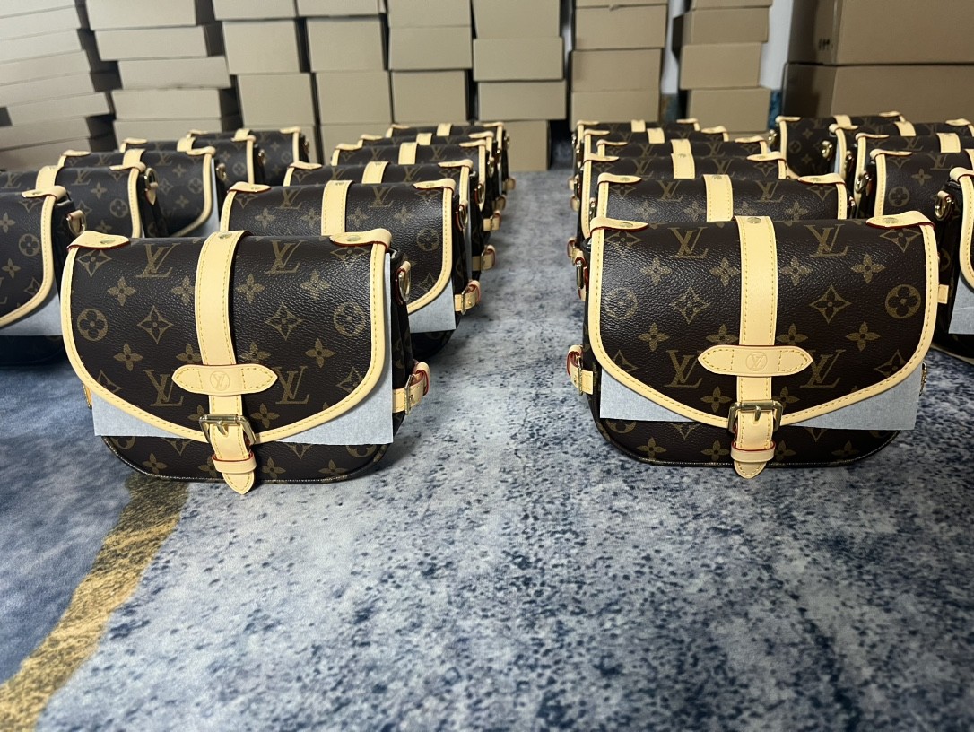 Shebag super replica Louis Vuitton M46740 SAUMUR BB bag review(2025 May udated)-Best Quality Fake designer Bag Review, Replica designer bag ru