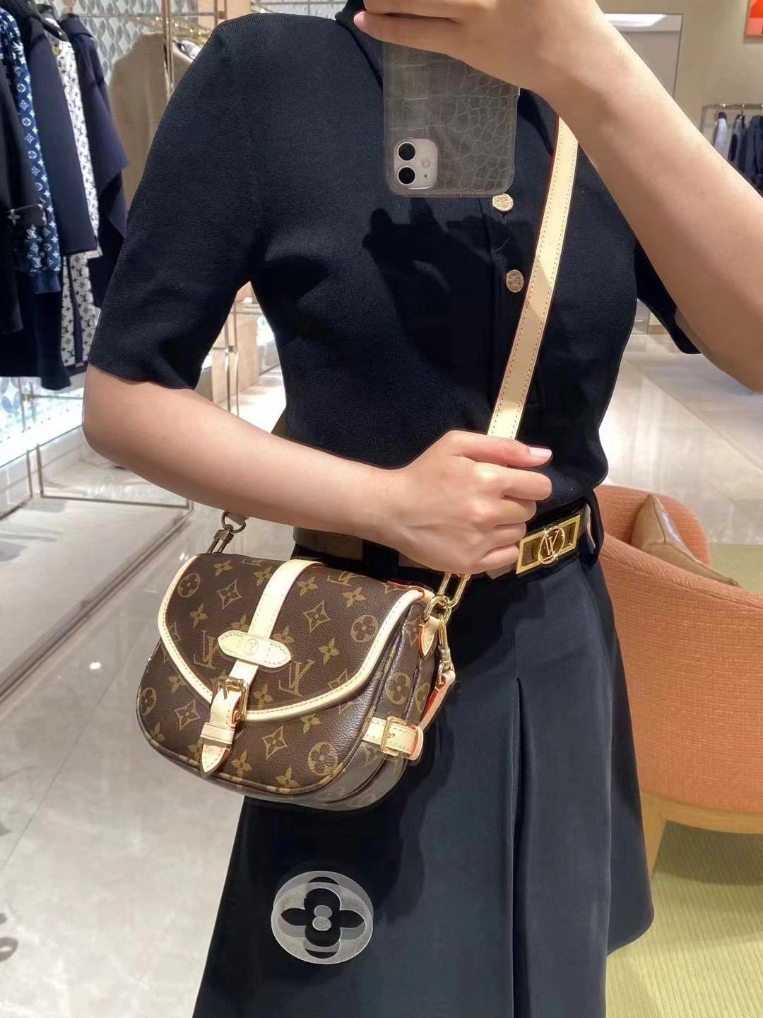 Shebag super replica Louis Vuitton M46740 SAUMUR BB bag review(2025 May udated)-Best Quality Fake designer Bag Review, Replica designer bag ru