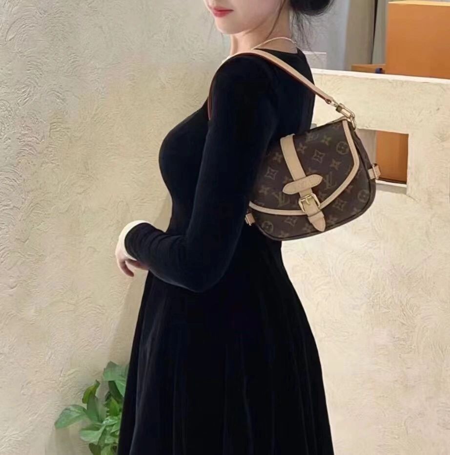 Shebag super replica Louis Vuitton M46740 SAUMUR BB bag review(2025 May udated)-Best Quality Fake designer Bag Review, Replica designer bag ru