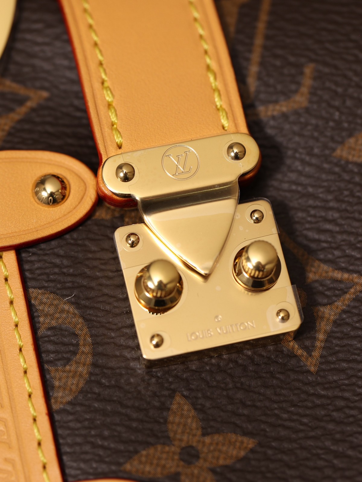 Shebag super replica Louis Vuitton M46815 SIDE TRUNK Small bag review(2025 May updated)-Best Quality Fake designer Bag Review, Replica designer bag ru