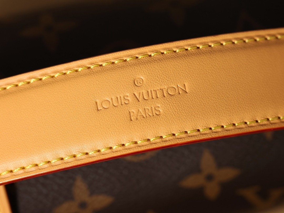 Shebag super replica Louis Vuitton M46815 SIDE TRUNK Small bag review(2025 May updated)-Best Quality Fake designer Bag Review, Replica designer bag ru