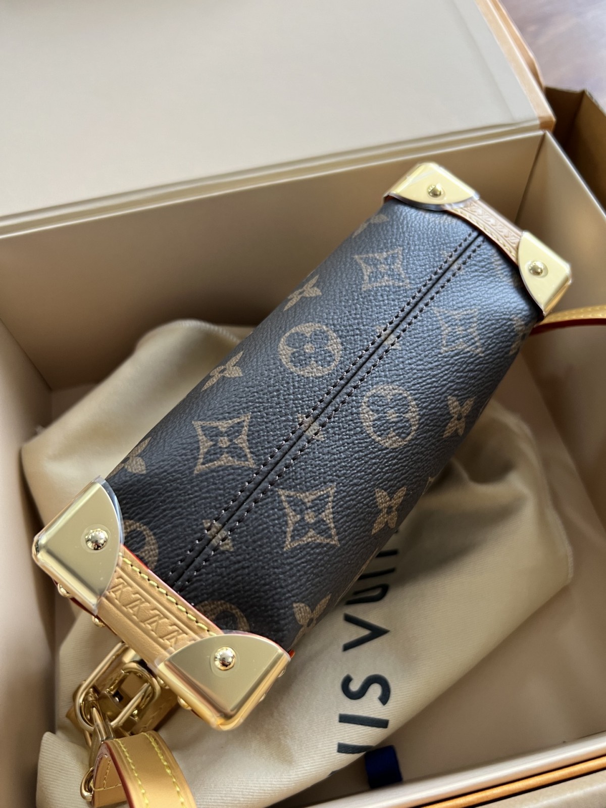 Shebag super replica Louis Vuitton M46815 SIDE TRUNK Small bag review(2025 May updated)-Best Quality Fake designer Bag Review, Replica designer bag ru