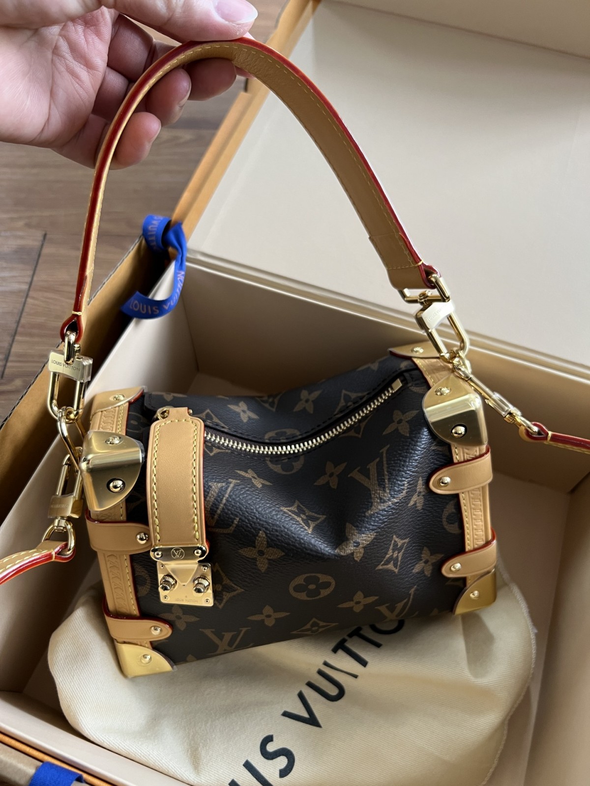 Shebag super replica Louis Vuitton M46815 SIDE TRUNK Small bag review(2025 May updated)-Best Quality Fake designer Bag Review, Replica designer bag ru