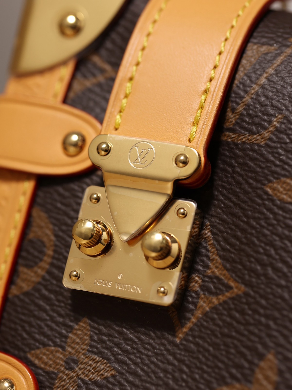 Shebag super replica Louis Vuitton M46815 SIDE TRUNK Small bag review(2025 May updated)-Best Quality Fake designer Bag Review, Replica designer bag ru