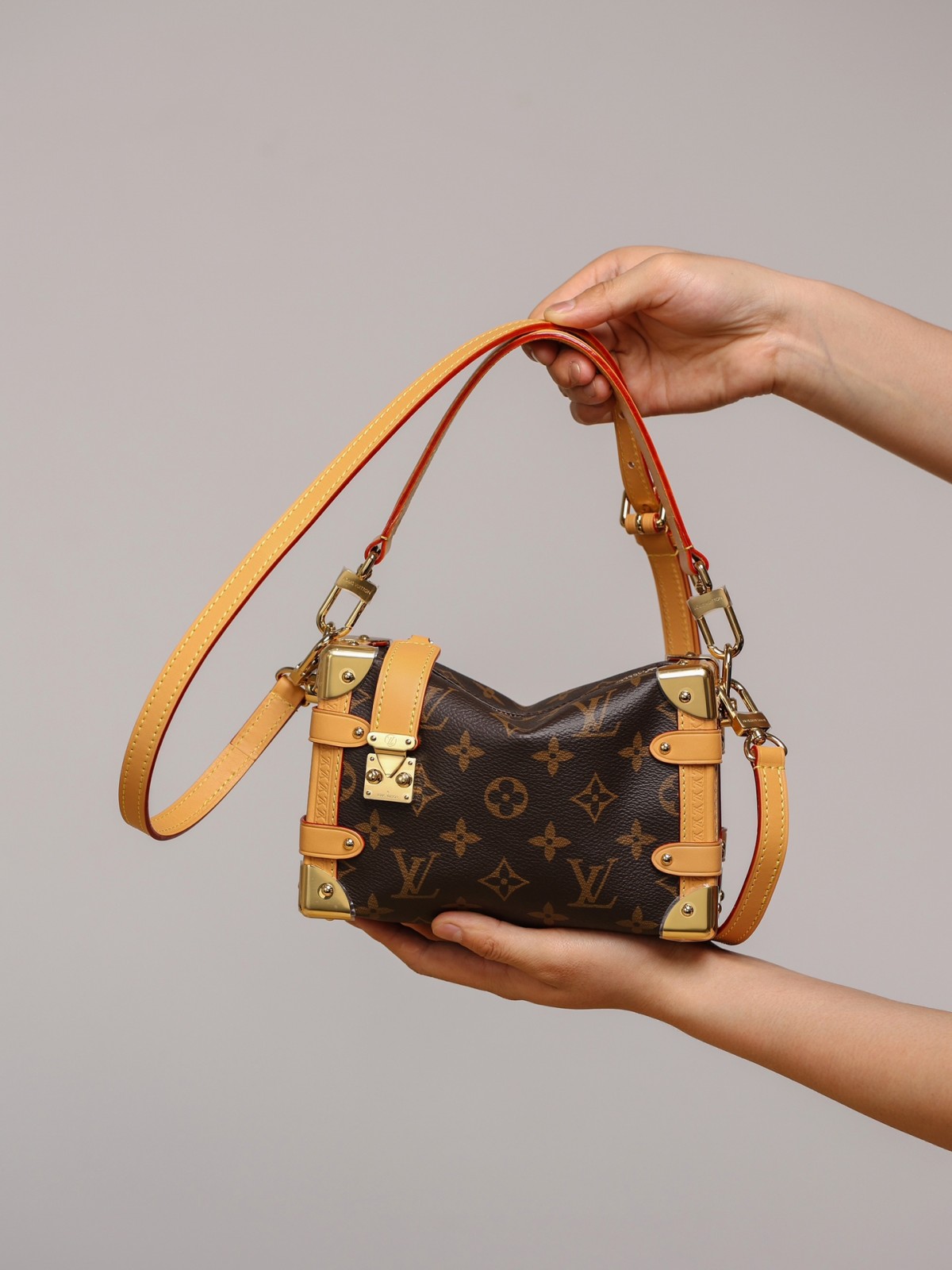 Shebag super replica Louis Vuitton M46815 SIDE TRUNK Small bag review(2025 May updated)-Best Quality Fake designer Bag Review, Replica designer bag ru