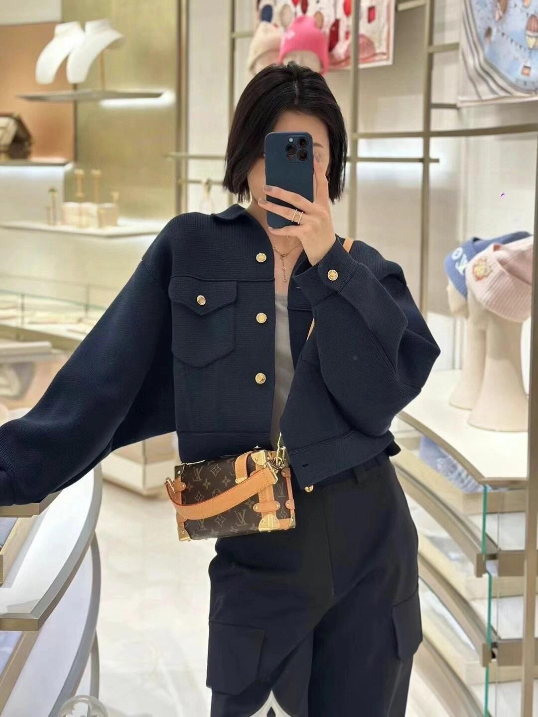 Shebag super replica Louis Vuitton M46815 SIDE TRUNK Small bag review(2025 May updated)-Best Quality Fake designer Bag Review, Replica designer bag ru