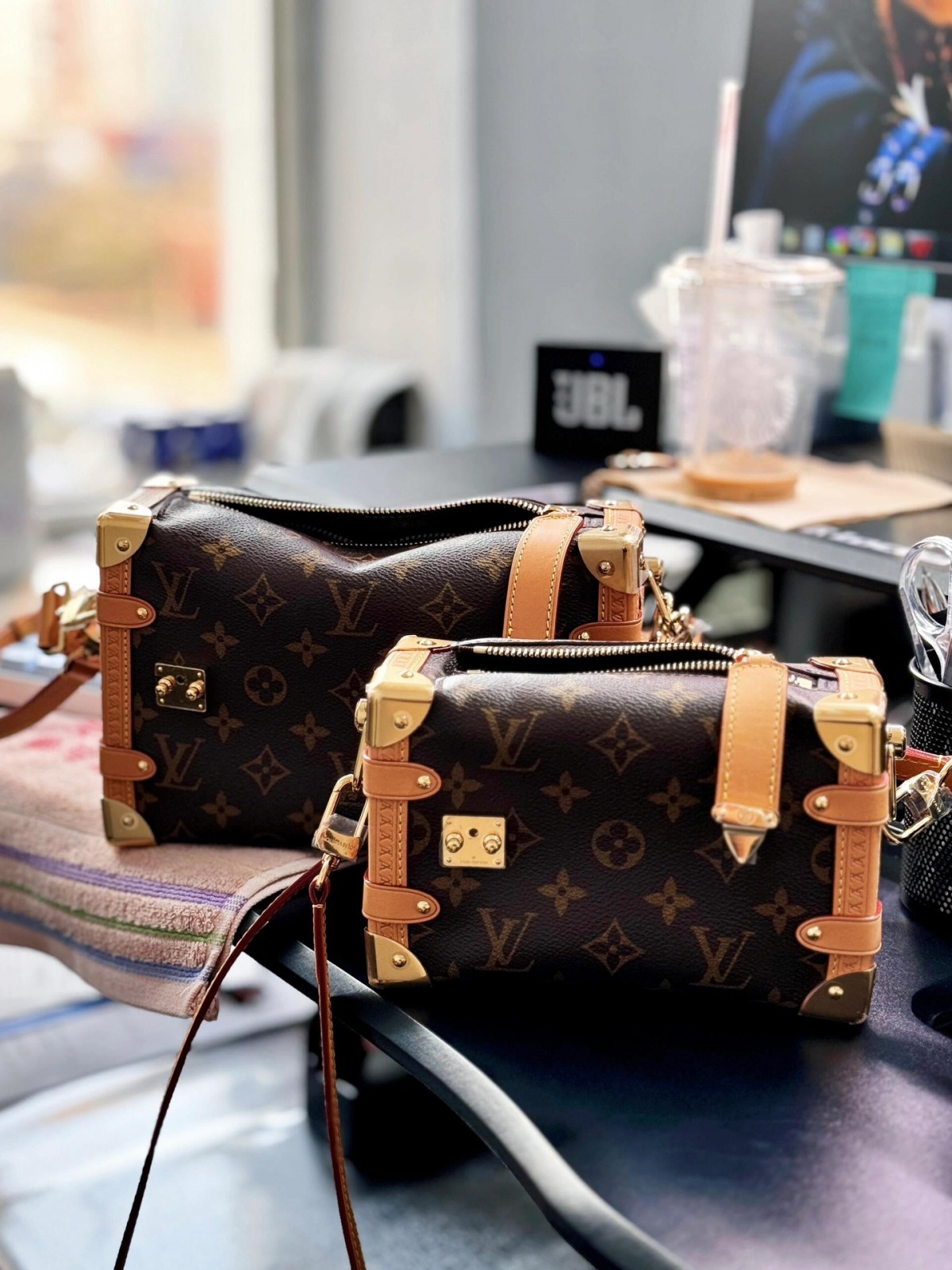 Shebag super replica Louis Vuitton M46815 SIDE TRUNK Small bag review(2025 May updated)-Best Quality Fake designer Bag Review, Replica designer bag ru