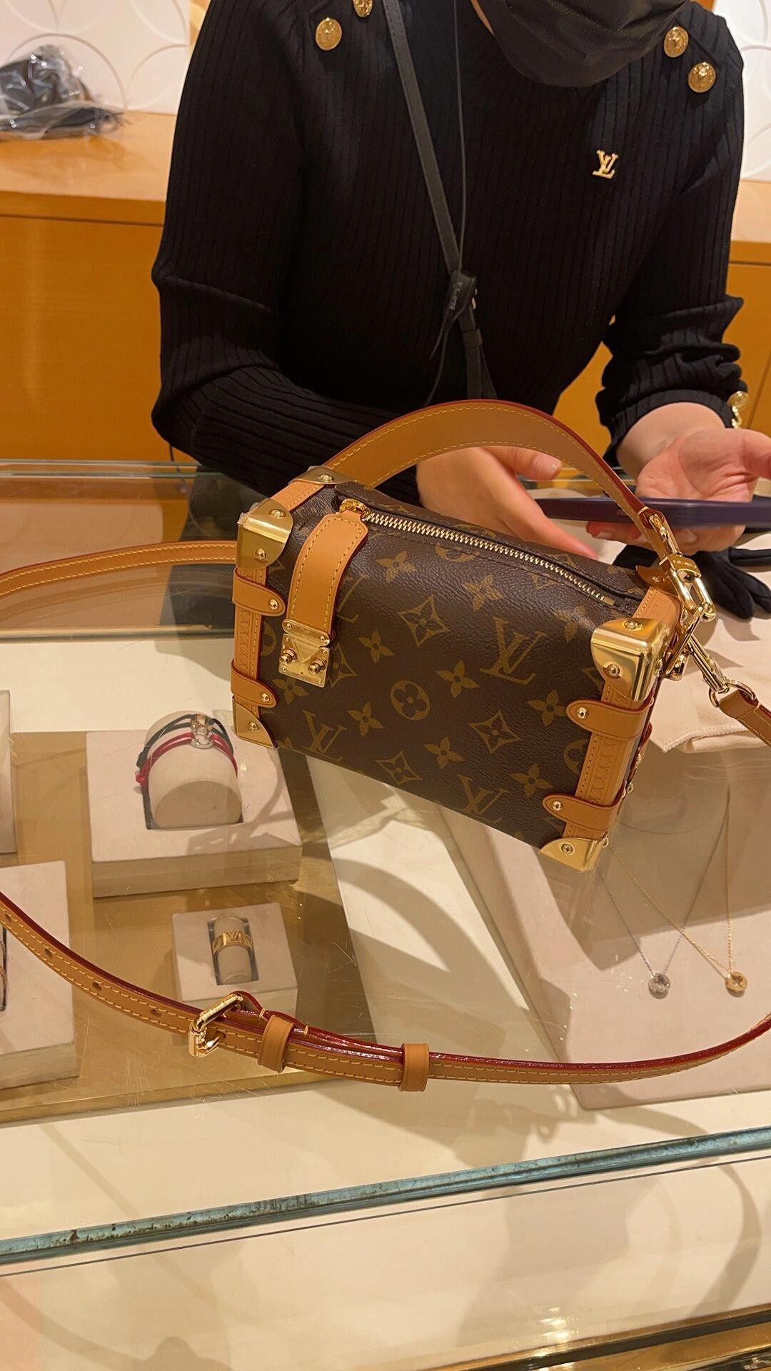 Shebag super replica Louis Vuitton M46815 SIDE TRUNK Small bag review(2025 May updated)-Best Quality Fake designer Bag Review, Replica designer bag ru