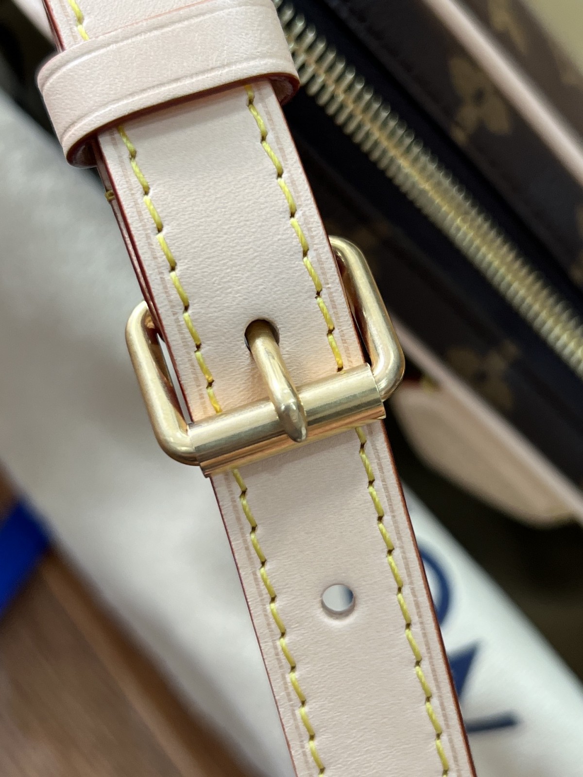 Shebag super replica Louis Vuitton M46828 CROISSANT Medium size bag review(2025 May updated)-Best Quality Fake designer Bag Review, Replica designer bag ru Shebag super replica Louis Vuitton M46828 CROISSANT Medium size bag review(2025 May updated)-Best Quality Fake designer Bag Review, Replica designer bag ru