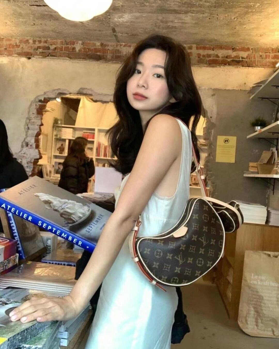 Shebag super replica Louis Vuitton M46828 CROISSANT Medium size bag review(2025 May updated)-Best Quality Fake designer Bag Review, Replica designer bag ru Shebag super replica Louis Vuitton M46828 CROISSANT Medium size bag review(2025 May updated)-Best Quality Fake designer Bag Review, Replica designer bag ru