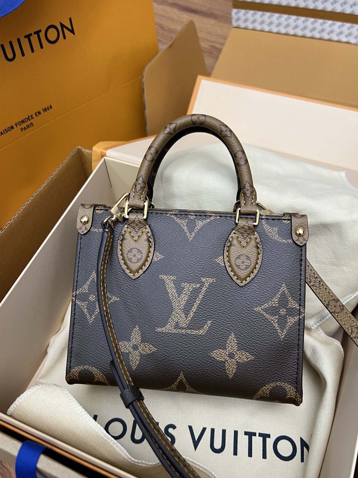 Shebag Super replica Louis Vuitton M46839 ONTHEGO BB bag review (2025 May updated)-Best Quality Fake designer Bag Review, Replica designer bag ru Shebag Super replica Louis Vuitton M46839 ONTHEGO BB bag review (2025 May updated)-Best Quality Fake designer Bag Review, Replica designer bag ru