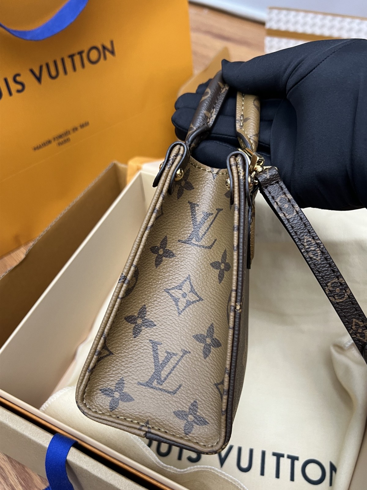 Shebag Super replica Louis Vuitton M46839 ONTHEGO BB bag review (2025 May updated)-Best Quality Fake designer Bag Review, Replica designer bag ru Shebag Super replica Louis Vuitton M46839 ONTHEGO BB bag review (2025 May updated)-Best Quality Fake designer Bag Review, Replica designer bag ru