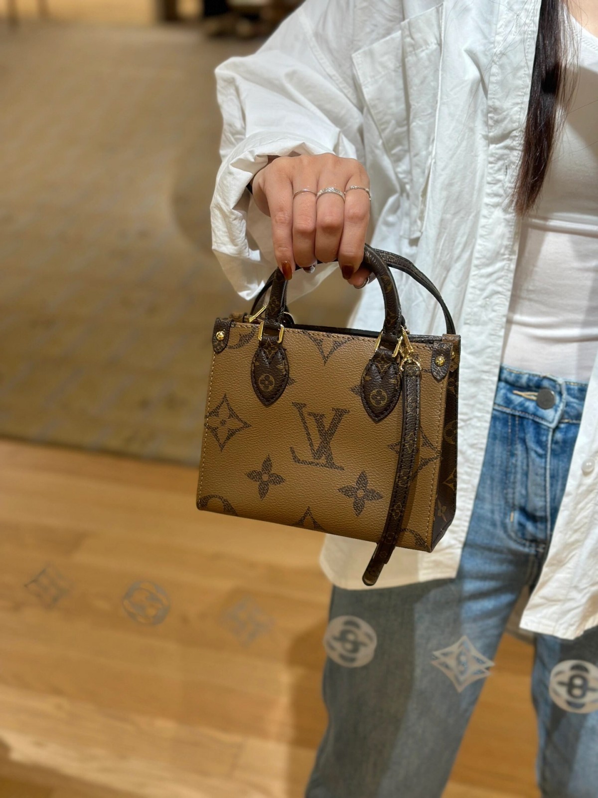 Shebag Super replica Louis Vuitton M46839 ONTHEGO BB bag review (2025 May updated)-Best Quality Fake designer Bag Review, Replica designer bag ru Shebag Super replica Louis Vuitton M46839 ONTHEGO BB bag review (2025 May updated)-Best Quality Fake designer Bag Review, Replica designer bag ru