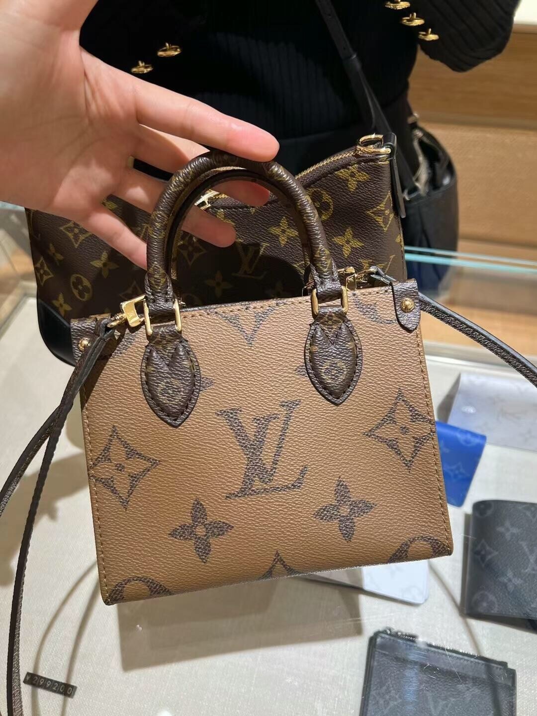 Shebag Super replica Louis Vuitton M46839 ONTHEGO BB bag review (2025 May updated)-Best Quality Fake designer Bag Review, Replica designer bag ru Shebag Super replica Louis Vuitton M46839 ONTHEGO BB bag review (2025 May updated)-Best Quality Fake designer Bag Review, Replica designer bag ru