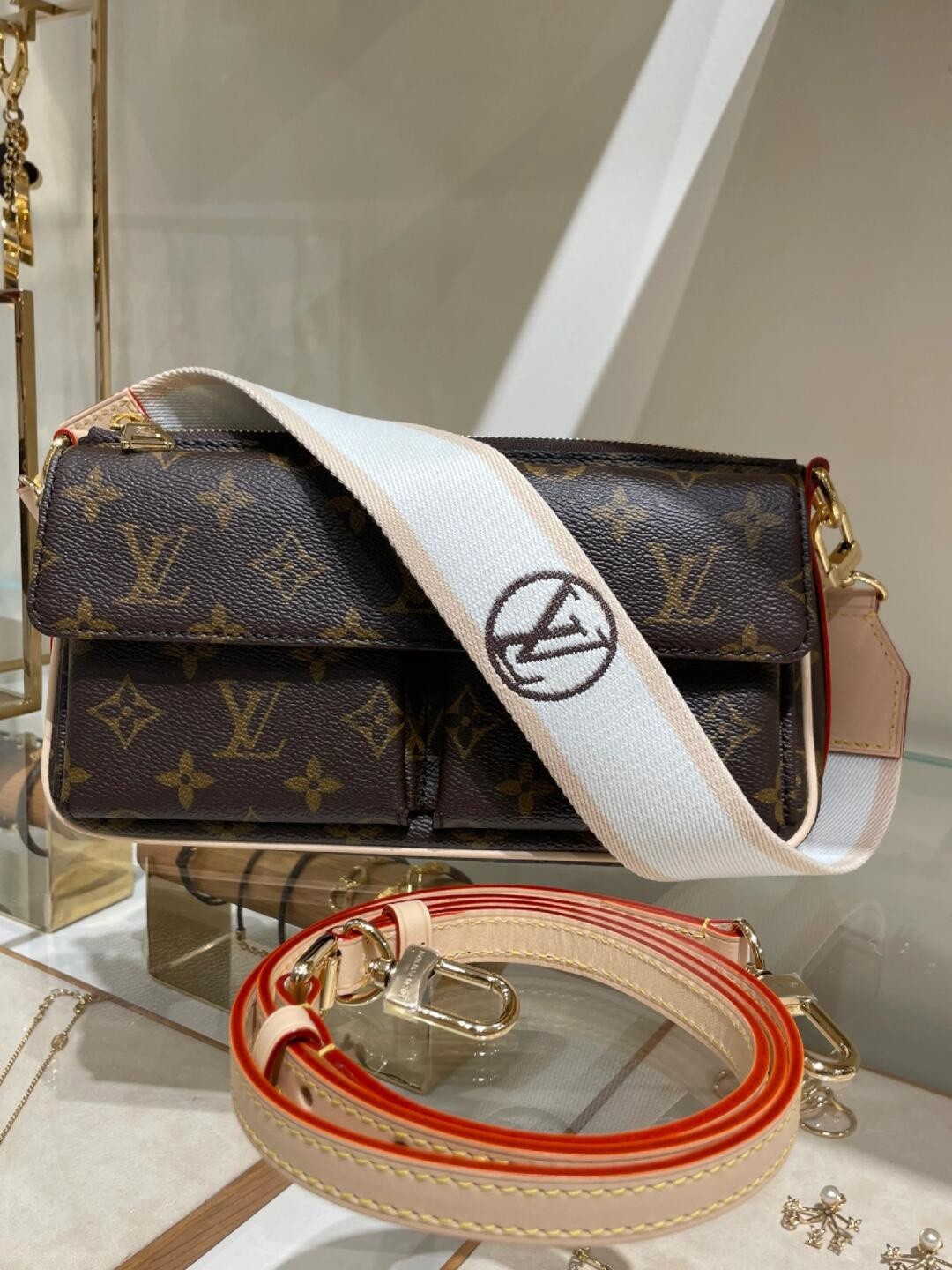Shebag super replica Louis Vuitton M46999 Vibe bag review(2025 May updated)-Best Quality Fake designer Bag Review, Replica designer bag ru Shebag super replica Louis Vuitton M46999 Vibe bag review(2025 May updated)-Best Quality Fake designer Bag Review, Replica designer bag ru