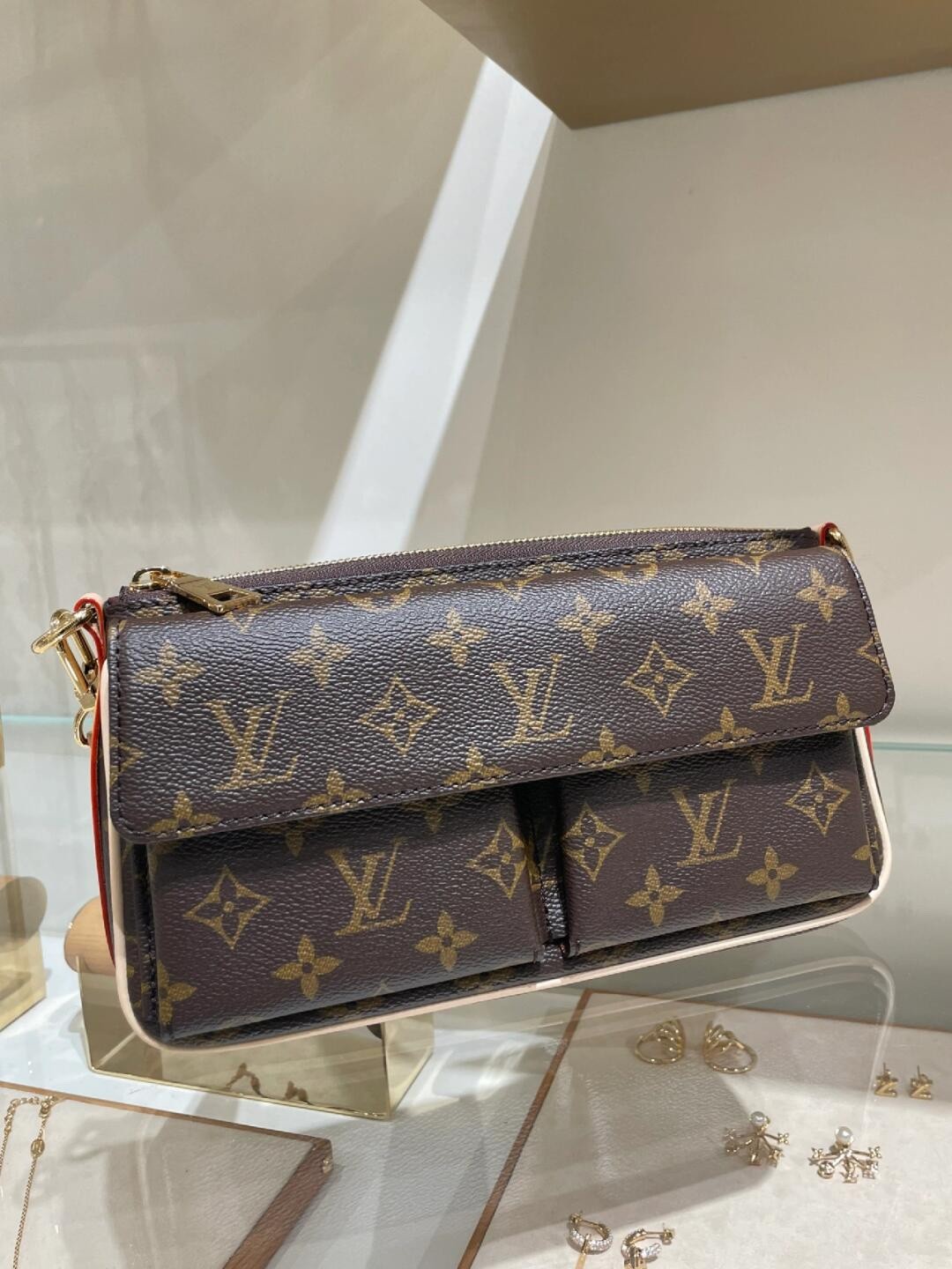 Shebag super replica Louis Vuitton M46999 Vibe bag review(2025 May updated)-Best Quality Fake designer Bag Review, Replica designer bag ru Shebag super replica Louis Vuitton M46999 Vibe bag review(2025 May updated)-Best Quality Fake designer Bag Review, Replica designer bag ru