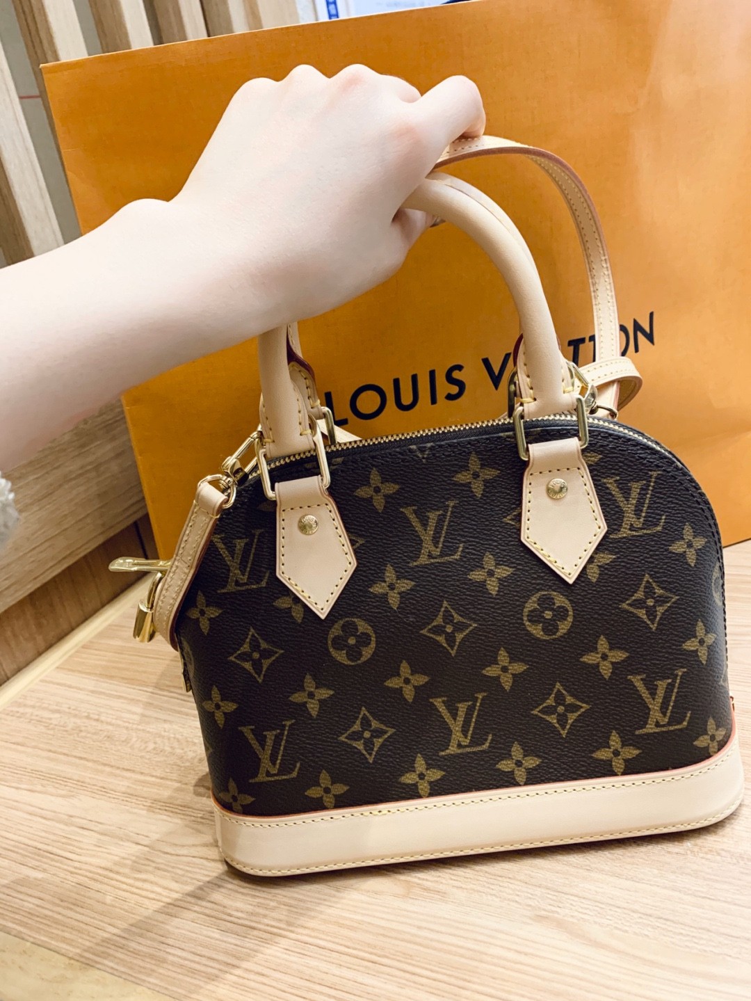 Shebag super replica Louis Vuitton M53152 Alma BB bag review (2025 May updated)-Best Quality Fake designer Bag Review, Replica designer bag ru