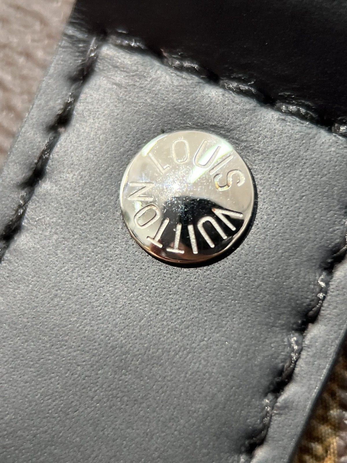 Shebag super replica Louis Vuitton M56711 KEEPALL BANDOULIÈRE 45 bag review (2025 May updated)-Best Quality Fake designer Bag Review, Replica designer bag ru Shebag super replica Louis Vuitton M56711 KEEPALL BANDOULIÈRE 45 bag review (2025 May updated)-Best Quality Fake designer Bag Review, Replica designer bag ru