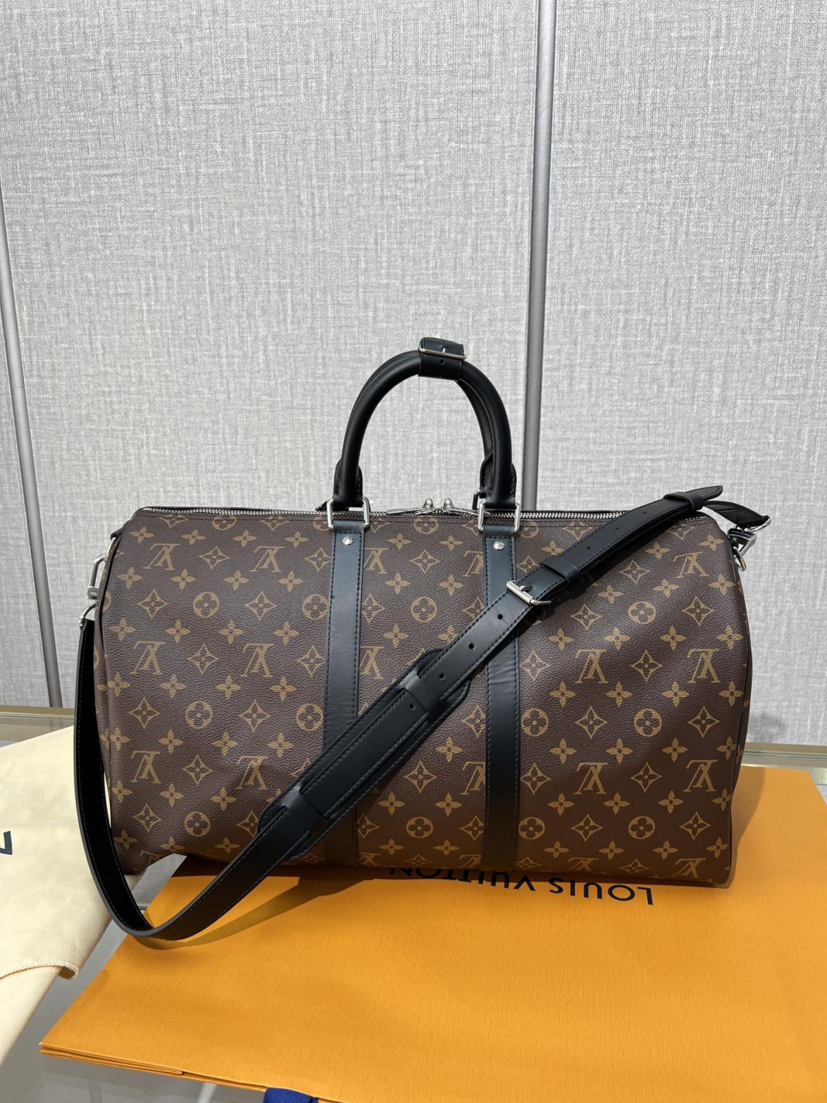 Shebag super replica Louis Vuitton M56711 KEEPALL BANDOULIÈRE 45 bag review (2025 May updated)-Best Quality Fake designer Bag Review, Replica designer bag ru Shebag super replica Louis Vuitton M56711 KEEPALL BANDOULIÈRE 45 bag review (2025 May updated)-Best Quality Fake designer Bag Review, Replica designer bag ru
