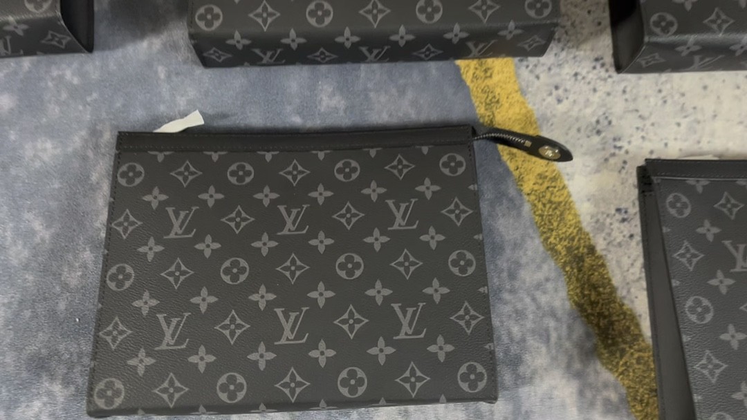 Shebag Super replica Louis Vuitton M61692 Pochette Voyage Medium bag (2025 June updated)-Best Quality Fake designer Bag Review, Replica designer bag ru Shebag Super replica Louis Vuitton M61692 Pochette Voyage Medium bag (2025 June updated)-Best Quality Fake designer Bag Review, Replica designer bag ru