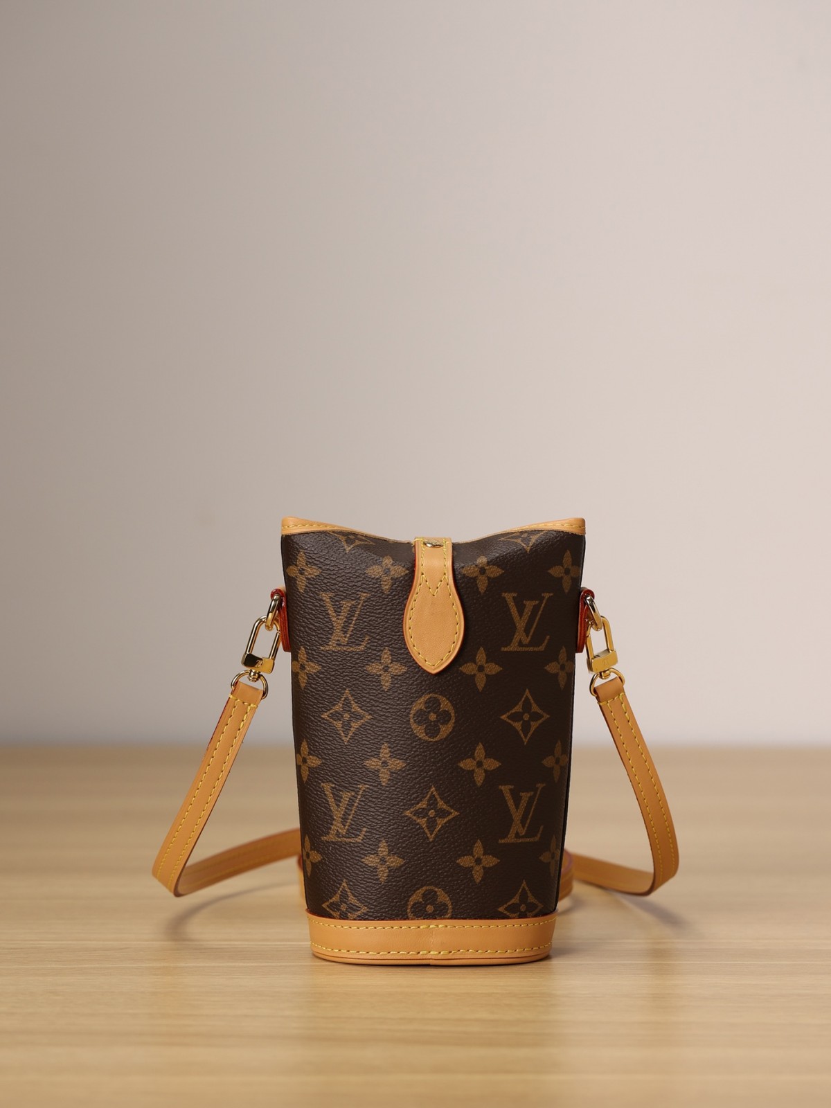 Shebag Super replica Louis Vuitton M80874 Fold Me bag review(2025 June updated)-Best Quality Fake designer Bag Review, Replica designer bag ru