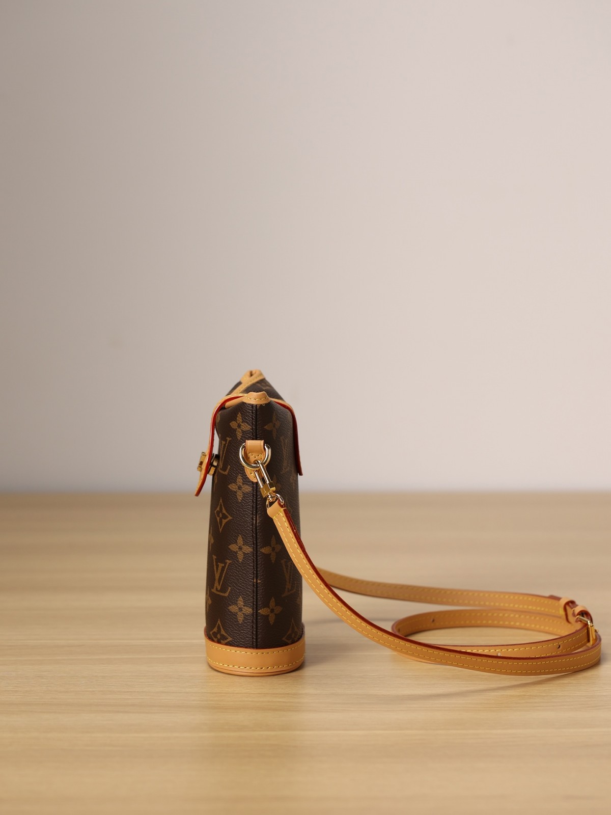 Shebag Super replica Louis Vuitton M80874 Fold Me bag review(2025 June updated)-Best Quality Fake designer Bag Review, Replica designer bag ru