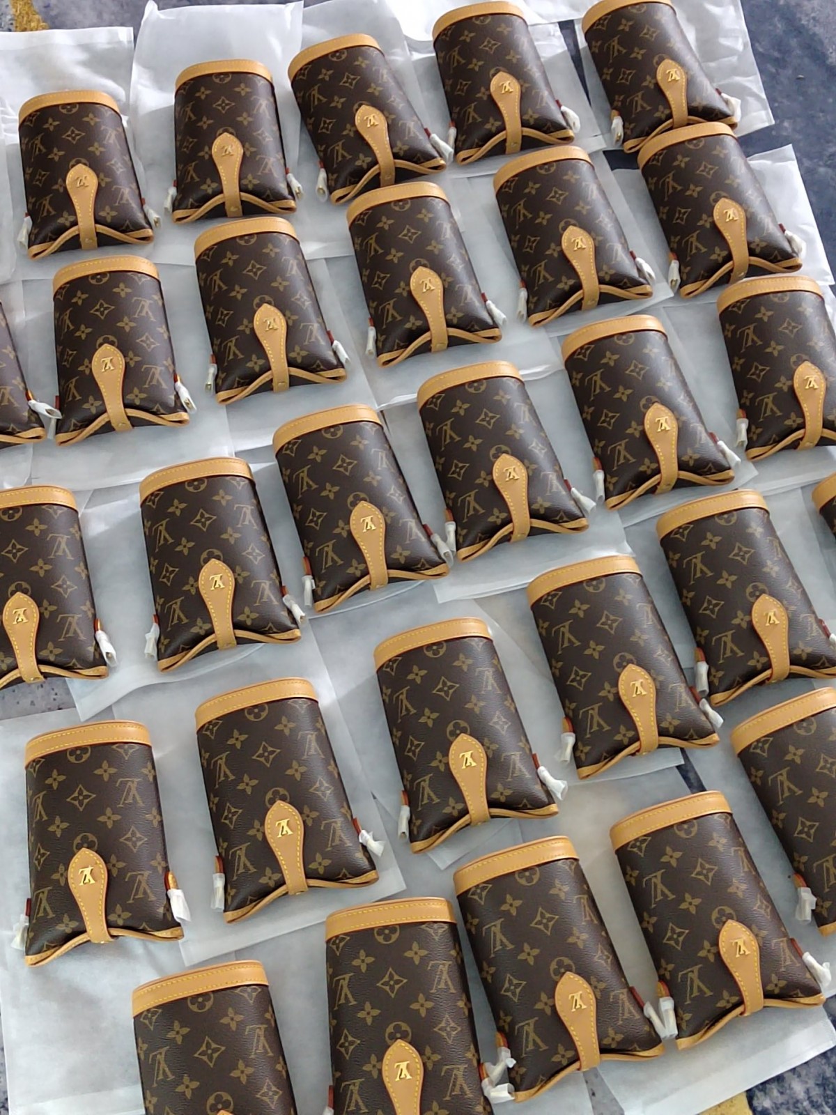 Shebag Super replica Louis Vuitton M80874 Fold Me bag review(2025 June updated)-Best Quality Fake designer Bag Review, Replica designer bag ru