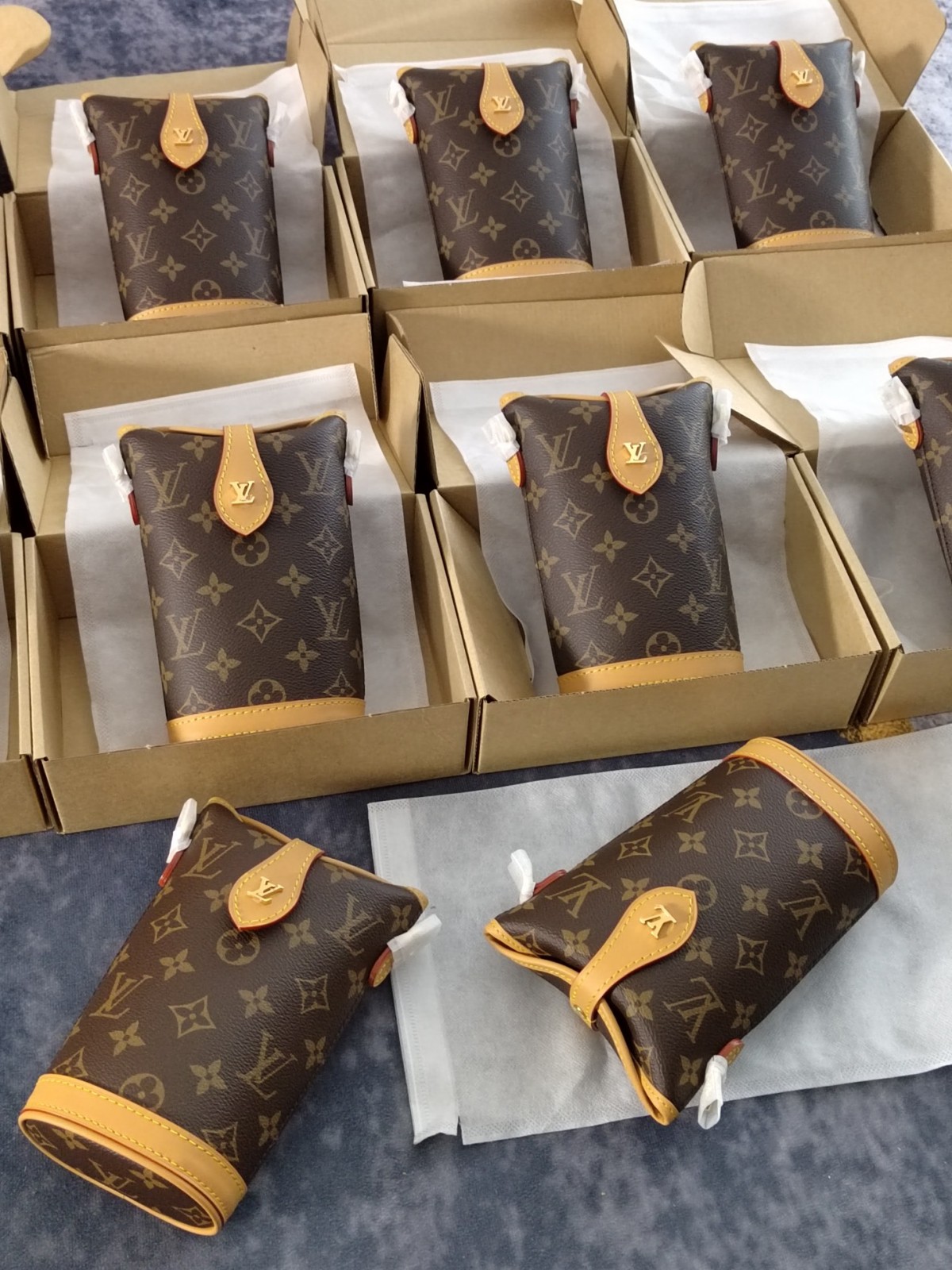 Shebag Super replica Louis Vuitton M80874 Fold Me bag review(2025 June updated)-Best Quality Fake designer Bag Review, Replica designer bag ru
