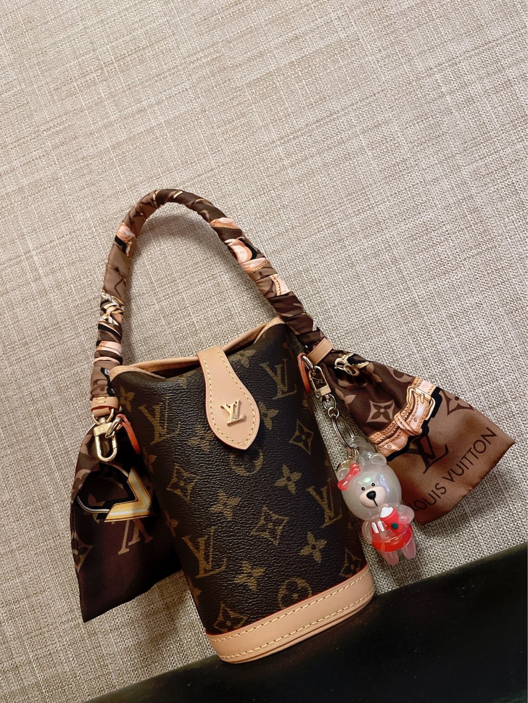Shebag Super replica Louis Vuitton M80874 Fold Me bag review(2025 June updated)-Best Quality Fake designer Bag Review, Replica designer bag ru