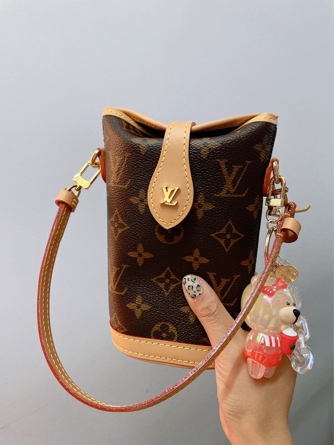 Shebag Super replica Louis Vuitton M80874 Fold Me bag review(2025 June updated)-Best Quality Fake designer Bag Review, Replica designer bag ru