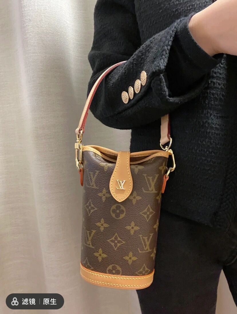 Shebag Super replica Louis Vuitton M80874 Fold Me bag review(2025 June updated)-Best Quality Fake designer Bag Review, Replica designer bag ru