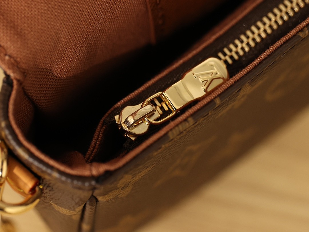 Shebag super replica Louis Vuitton M81911 WALLET ON CHAIN IVY bag reivew (2025 Jul updated)-Best Quality Fake designer Bag Review, Replica designer bag ru