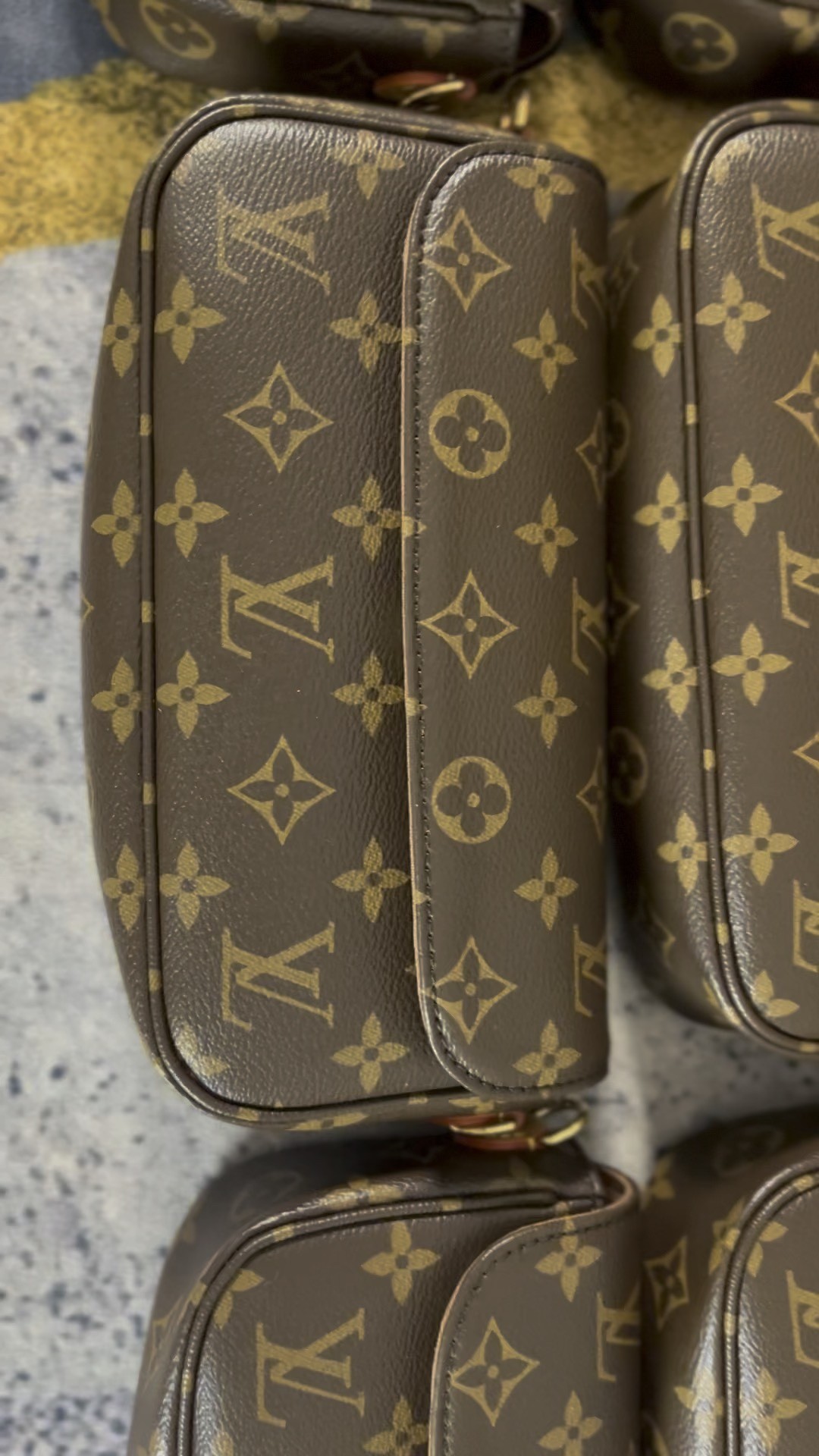 Shebag super replica Louis Vuitton M81911 WALLET ON CHAIN IVY bag reivew (2025 Jul updated)-Best Quality Fake designer Bag Review, Replica designer bag ru