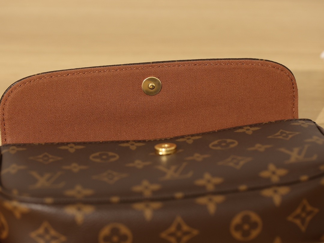 Shebag super replica Louis Vuitton M81911 WALLET ON CHAIN IVY bag reivew (2025 Jul updated)-Best Quality Fake designer Bag Review, Replica designer bag ru