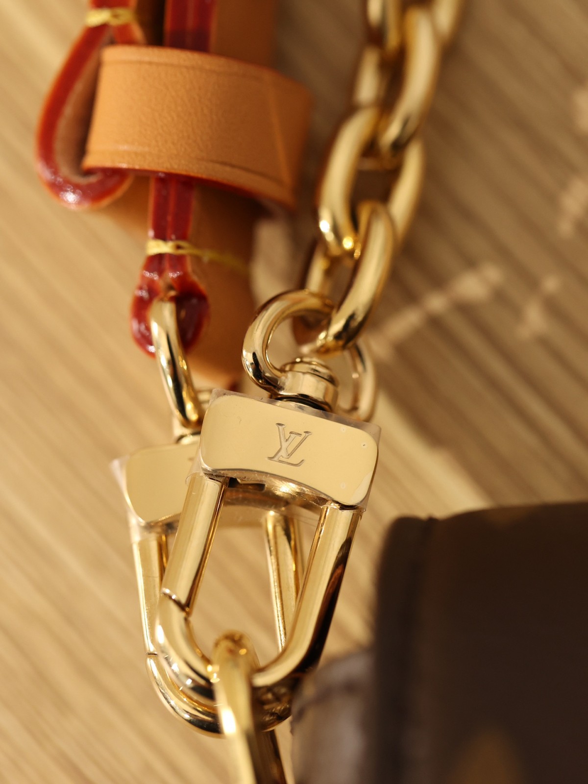 Shebag super replica Louis Vuitton M81911 WALLET ON CHAIN IVY bag reivew (2025 Jul updated)-Best Quality Fake designer Bag Review, Replica designer bag ru