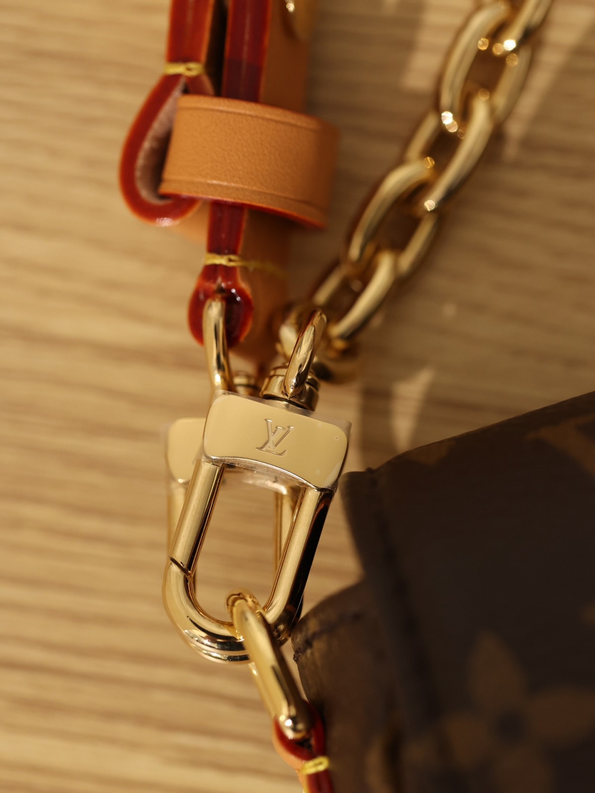 Shebag super replica Louis Vuitton M81911 WALLET ON CHAIN IVY bag reivew (2025 Jul updated)-Best Quality Fake designer Bag Review, Replica designer bag ru
