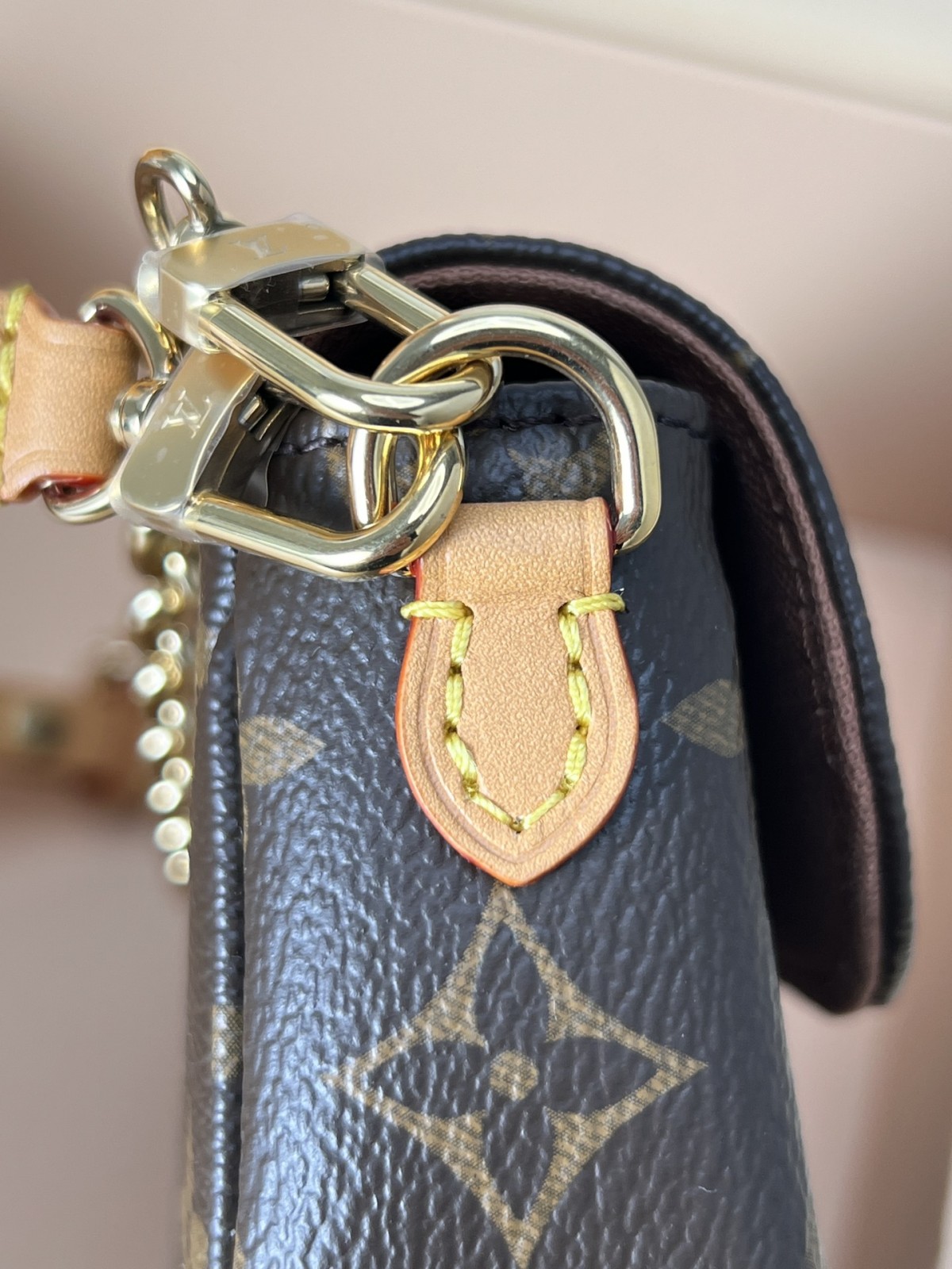 Shebag super replica Louis Vuitton M81911 WALLET ON CHAIN IVY bag reivew (2025 Jul updated)-Best Quality Fake designer Bag Review, Replica designer bag ru