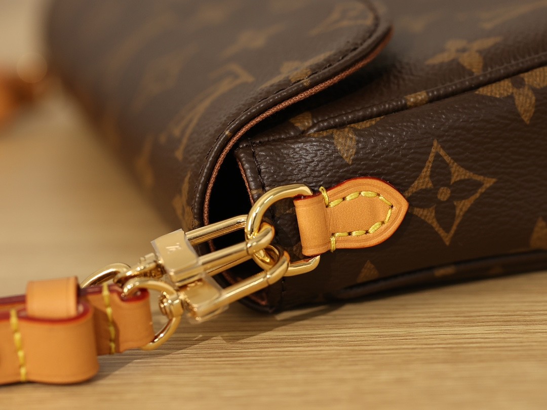 Shebag super replica Louis Vuitton M81911 WALLET ON CHAIN IVY bag reivew (2025 Jul updated)-Best Quality Fake designer Bag Review, Replica designer bag ru