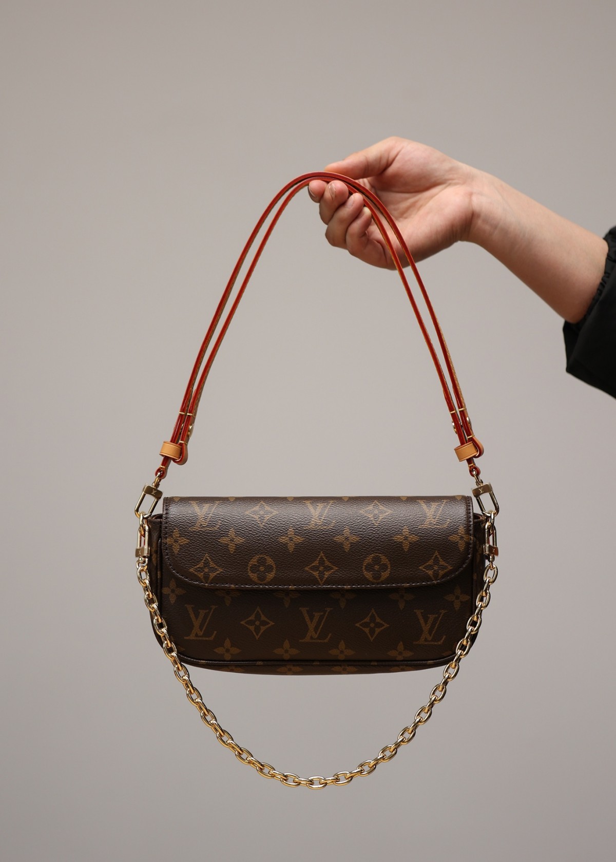 Shebag super replica Louis Vuitton M81911 WALLET ON CHAIN IVY bag reivew (2025 Jul updated)-Best Quality Fake designer Bag Review, Replica designer bag ru