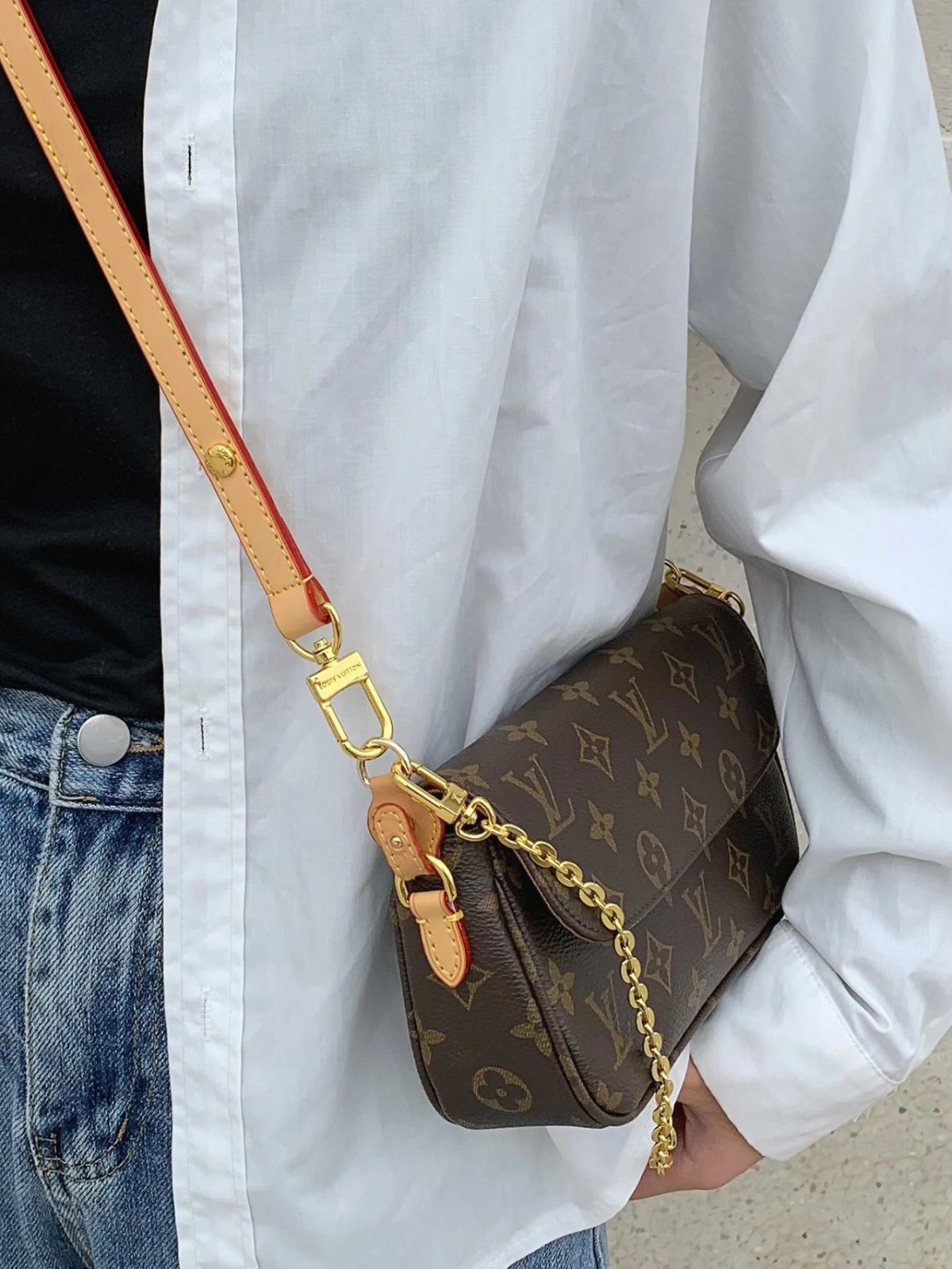 Shebag super replica Louis Vuitton M81911 WALLET ON CHAIN IVY bag reivew (2025 Jul updated)-Best Quality Fake designer Bag Review, Replica designer bag ru