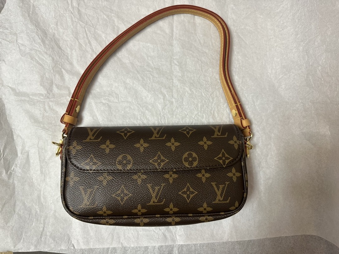 Shebag super replica Louis Vuitton M81911 WALLET ON CHAIN IVY bag reivew (2025 Jul updated)-Best Quality Fake designer Bag Review, Replica designer bag ru