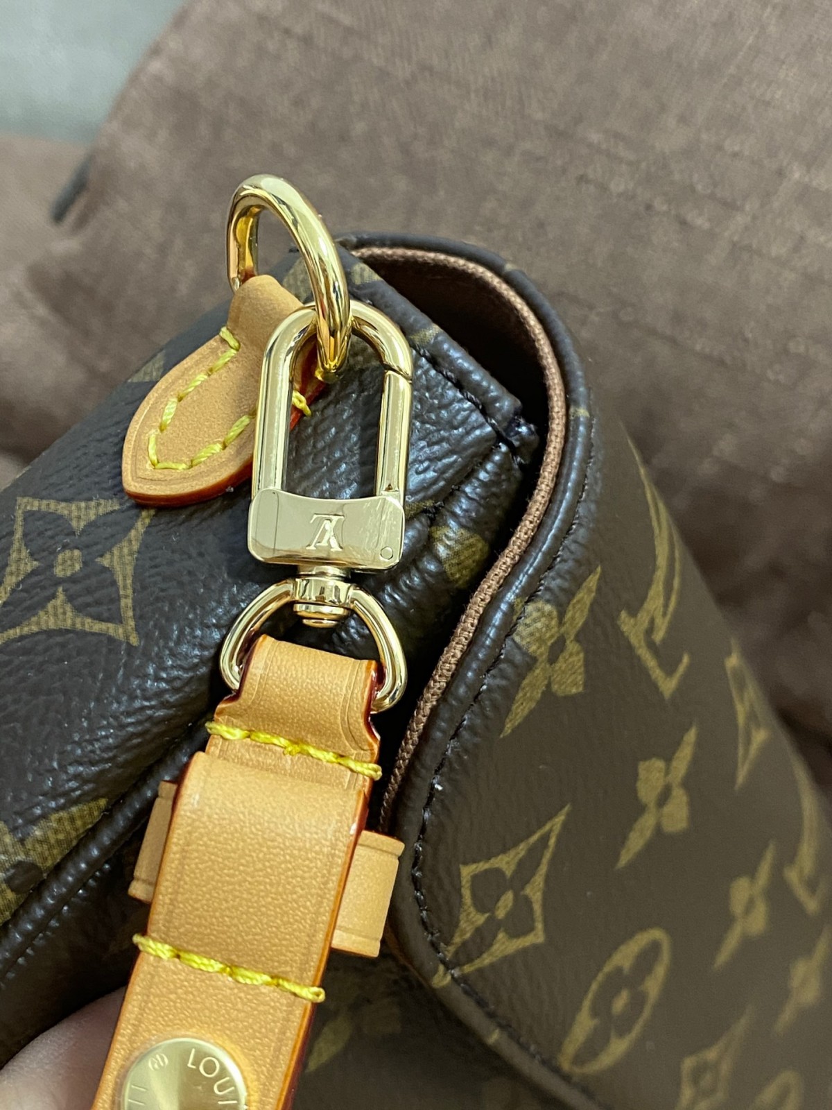 Shebag super replica Louis Vuitton M81911 WALLET ON CHAIN IVY bag reivew (2025 Jul updated)-Best Quality Fake designer Bag Review, Replica designer bag ru