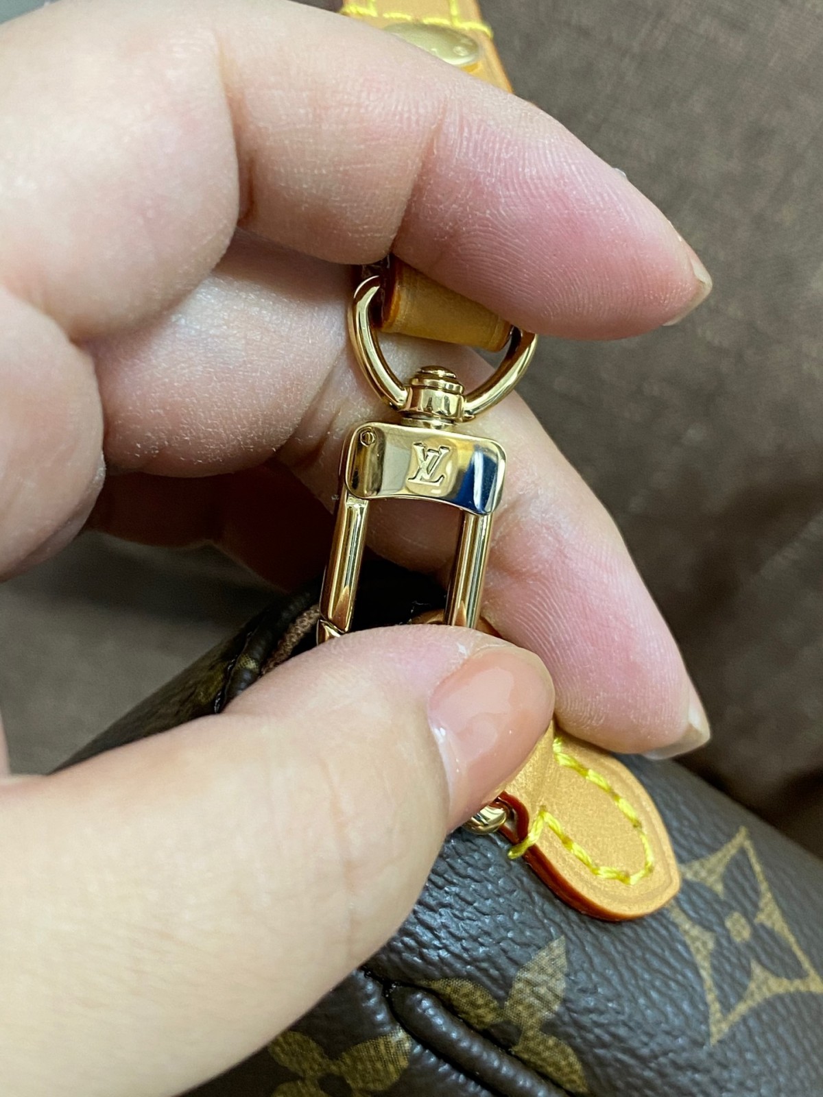Shebag super replica Louis Vuitton M81911 WALLET ON CHAIN IVY bag reivew (2025 Jul updated)-Best Quality Fake designer Bag Review, Replica designer bag ru