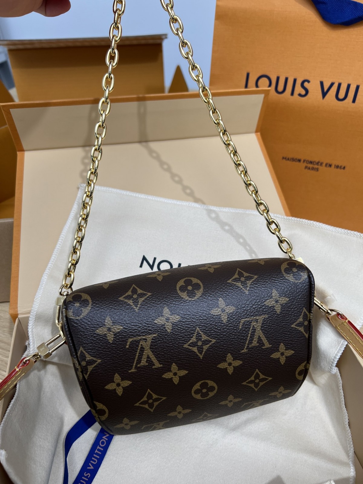 Shebag Super replica Louis Vuitton M82335 MINI BUMBAG bag review (2025 July updated)-Best Quality Fake designer Bag Review, Replica designer bag ru Shebag Super replica Louis Vuitton M82335 MINI BUMBAG bag review (2025 July updated)-Best Quality Fake designer Bag Review, Replica designer bag ru