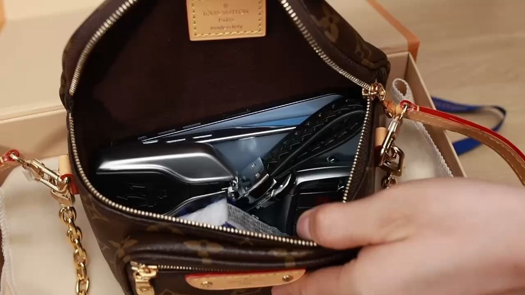 Shebag Super replica Louis Vuitton M82335 MINI BUMBAG bag review (2025 July updated)-Best Quality Fake designer Bag Review, Replica designer bag ru Shebag Super replica Louis Vuitton M82335 MINI BUMBAG bag review (2025 July updated)-Best Quality Fake designer Bag Review, Replica designer bag ru