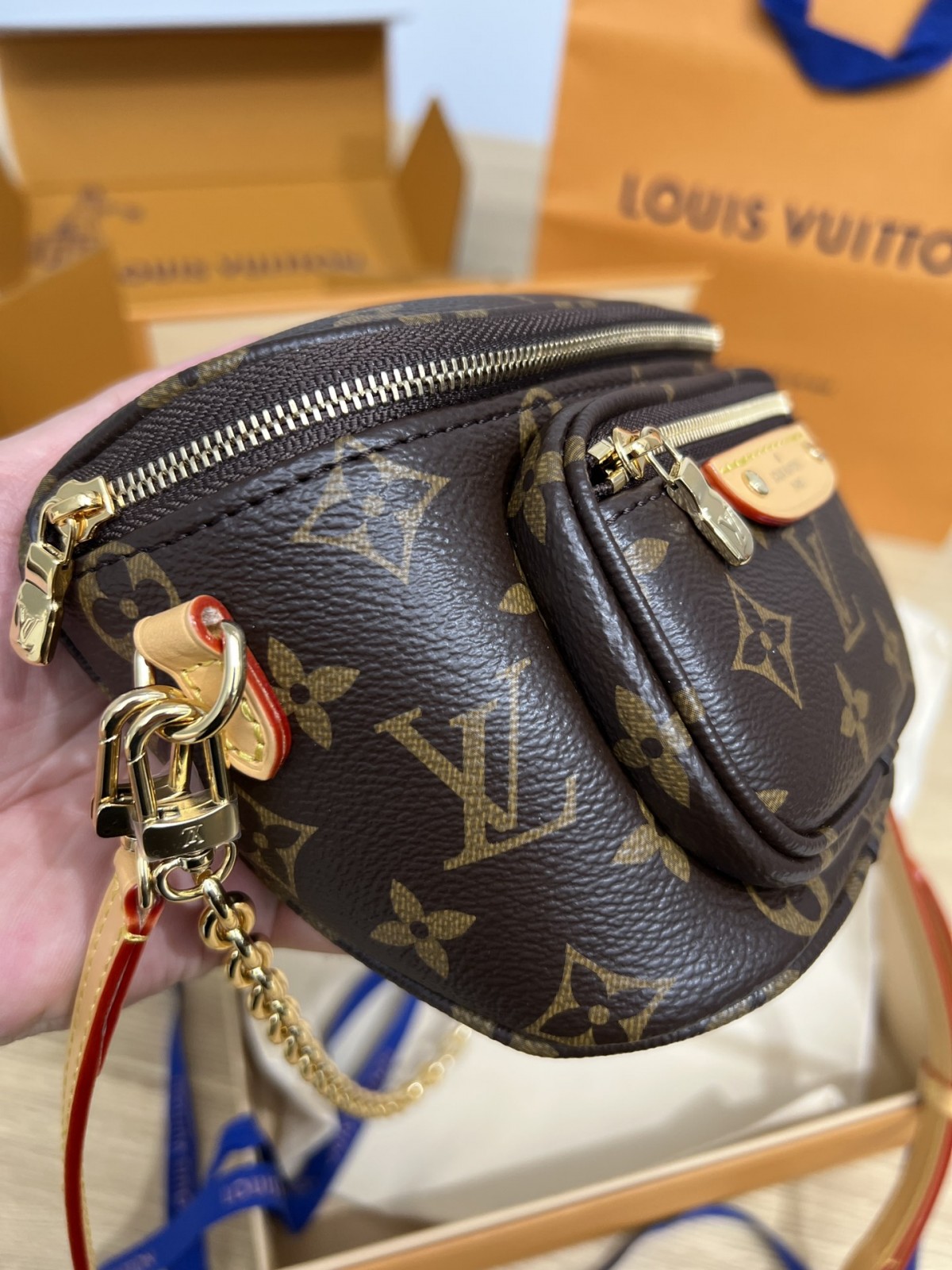 Shebag Super replica Louis Vuitton M82335 MINI BUMBAG bag review (2025 July updated)-Best Quality Fake designer Bag Review, Replica designer bag ru Shebag Super replica Louis Vuitton M82335 MINI BUMBAG bag review (2025 July updated)-Best Quality Fake designer Bag Review, Replica designer bag ru