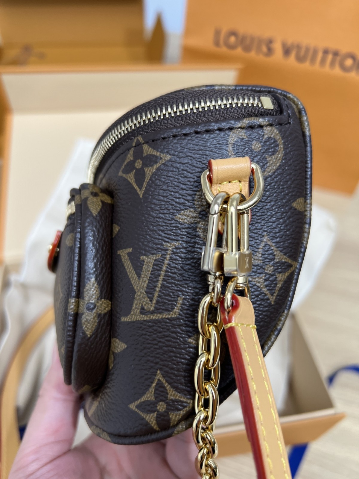 Shebag Super replica Louis Vuitton M82335 MINI BUMBAG bag review (2025 July updated)-Best Quality Fake designer Bag Review, Replica designer bag ru Shebag Super replica Louis Vuitton M82335 MINI BUMBAG bag review (2025 July updated)-Best Quality Fake designer Bag Review, Replica designer bag ru