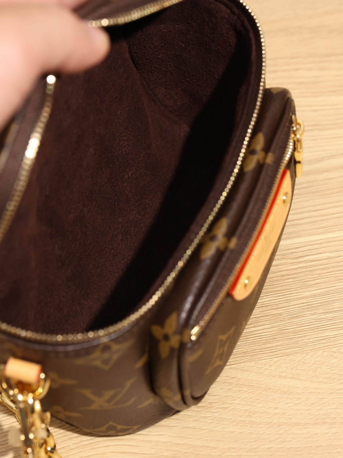 Shebag Super replica Louis Vuitton M82335 MINI BUMBAG bag review (2025 July updated)-Best Quality Fake designer Bag Review, Replica designer bag ru Shebag Super replica Louis Vuitton M82335 MINI BUMBAG bag review (2025 July updated)-Best Quality Fake designer Bag Review, Replica designer bag ru