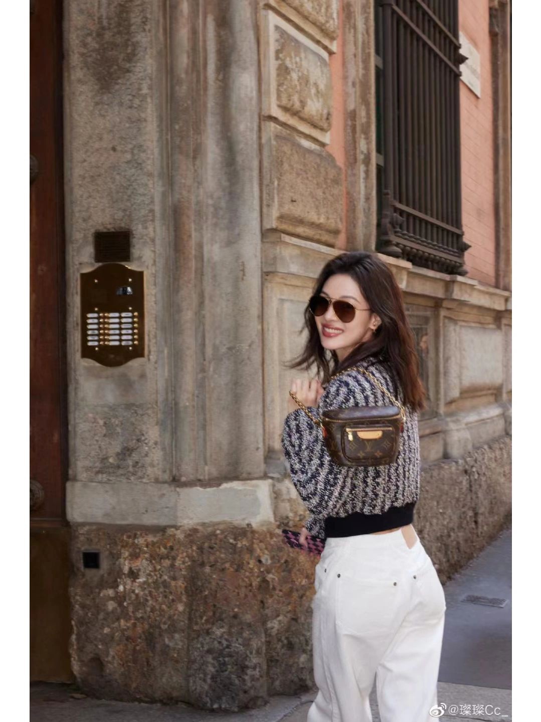 Shebag Super replica Louis Vuitton M82335 MINI BUMBAG bag review (2025 July updated)-Best Quality Fake designer Bag Review, Replica designer bag ru Shebag Super replica Louis Vuitton M82335 MINI BUMBAG bag review (2025 July updated)-Best Quality Fake designer Bag Review, Replica designer bag ru