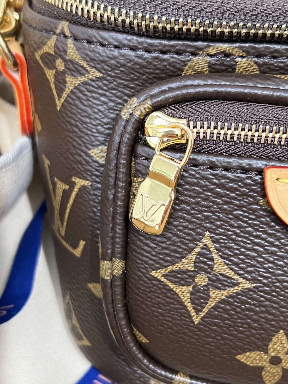 Shebag Super replica Louis Vuitton M82335 MINI BUMBAG bag review (2025 July updated)-Best Quality Fake designer Bag Review, Replica designer bag ru Shebag Super replica Louis Vuitton M82335 MINI BUMBAG bag review (2025 July updated)-Best Quality Fake designer Bag Review, Replica designer bag ru